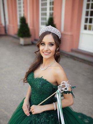 Julia Zent als Julia II., Fasnachtsprinzessin des C.C. Grün-Weiß Oftersheim.