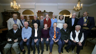 Walter Pohl,(hinten v.l.)  Ehrenpräsident Fritz Münch, Ingrid Münch, Helmut Liebmann, Klaus Hartung. Hermann Haag, Gerald Sams, Martin  Hofer, Hans Haag, Präsident Rainer Zimmermann //  Egon Knapp (sitzend v.l.) Walter Wieland, Walter Niemeier, Christel Spelger, Anton Völker, Koray Tanyeri, Sigrid Schmich.
