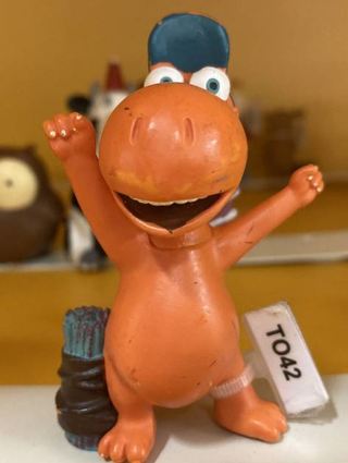 Starke Figur in einer starken Bücherei: Tonie T042 Drache Kokosnuss.