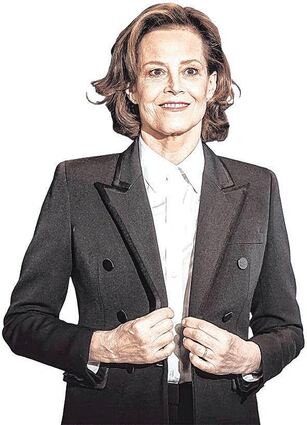 70. Berlinale, Photocall, Berlinale Special Gala, Photocall zum Film «My Salinger Year». Schauspielerin Sigourney Weaver lächelt. Die Internationalen Filmfestspiele finden vom 20.02. bis zum 01.03.2020 statt. +++ dpa-Bildfunk +++