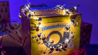 Der „Himmelsbriefkasten“: Hier können bis Weihnachten Wunschzettel und Bitten eingeworfen werden. Übrigens auch für die Kinderkrippenfeier.
