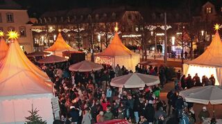 Die Zeltstadt auf dem nördlichen Schlossplatz ist bis Sonntagabend ein Publikumsmagnet gewesen. An diesem Montag wird alles abgebaut.