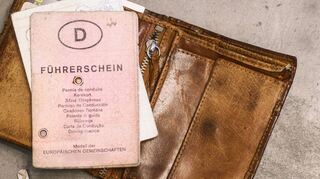 Führerscheine wie diese sind nicht mehr lange gültig und müssen deshalb umgetauscht werden.