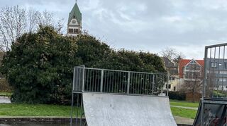 Die Skateanlage im Bruch ist als Treffpunkt für Jugendliche laut der Jugendumfrage eher uninteressant zu nennen, wesentlich beliebter ist da schon der Marktplatz.