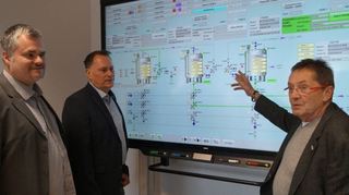 Software-Experten für Prozessleittechnik: Herbert Rica (v. r.), Stefan Aichele und Daniel Gründhammer von der Ketscher awr GmbH.