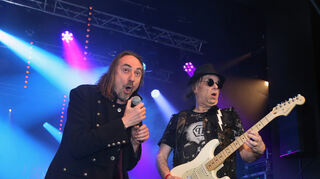 „Crusader“ machten mit Classic Heavy Metal der britischen Band „Saxon“ bei diesem Festival den Auftakt.
