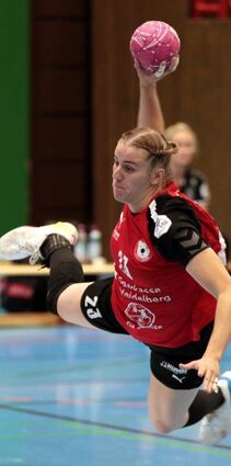 Nele Wenzel trifft im Auswärtsspiel siebenmal.