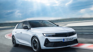 mid Groß-Gerau - Mit dynamischem Schwung: der neue Opel Astra GSe.
