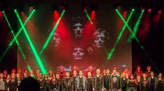 Die Konzerte der Hockenheimer beinhalten beeindruckende Interpretationen weltbekannter Hits, wie hier von der britischen Kult-band „Queen“.