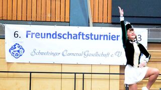 Ü-15 Tanzmariechen Jennifer Wessoly von der KG Polizei Heidelberg.