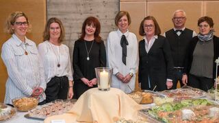 Das engagierte Team von „Bibel mit Biss“: Dagny Pfeiffer (v. l.), Birgit Coen, Martina Assmann, Elke Wieder, Maria Gärtner, Walter Gärtner und Veronika Simon-Bofinger.