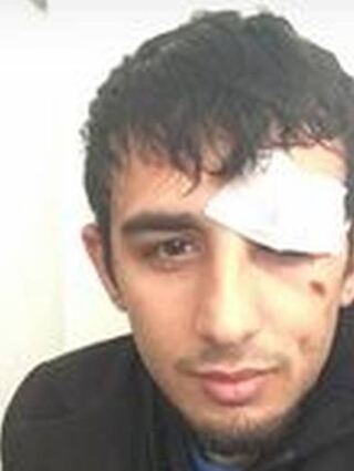 Hat sich beim rettenden Sprung verletzt: Halil Gökdeniz.