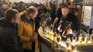 Die Auswahl ist riesig und die Beratung hervorragend bei der Whisky-Spring im Schwetzinger Schloss.