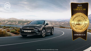 mid Groß-Gerau - Der Citroen C5 X wurde von WWCOTY (Women's World Car of the Year) mit dem Preis "Bestes großes Auto" ausgezeichnet.