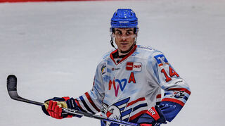 Kein Sieg bei der Rückkehr: Jordan Szwarz und die Adler Mannheim konnten das Derby in Frankfurt diesmal nicht für sich entscheiden.