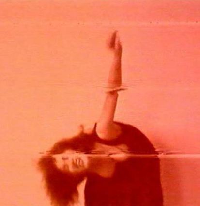 Filmstill aus Pipilotti Rists Video.