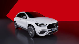 mid Groß-Gerau - Optische Akzente setzen beim GLA die neu geformte Frontschürze mit AMG Wappen sowie die neuen Lichtsignaturen für die Frontscheinwerfer.