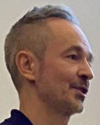 Dr. med. Arthur Filusch klärt über Ursachen, Diagnose und Therapie von Bluthochdruck auf. 
Bild: Rudeloff