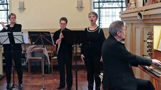 Anke Palmer (Flöte), Barbara Obert (Oboe), Josefa Kreimes (Sopran) und Detlev Helmer (Orgel) gestalten ein hochklassiges Konzert.