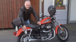 mid Groß-Gerau - Blitzblank geputzt und sorgfältig überprüft strahlen Bike und Fahrer.