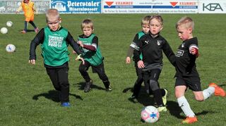 Für Kinder ab vier Jahren bietet der SC 08 Reilingen ein spielerisches Bambini-Training an, in dem zunächst einmal sportliche Aktivität im Vordergrund steht. Kinder, die danach Fußball spielen möchten, werden Mitglied in „Scotty’s Kids-Club“, in dem die jungen Kicker durch Lob bestärkt werden.