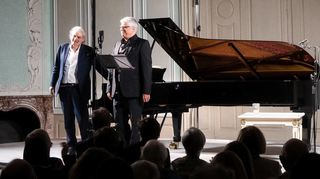 Das Konzert „Winterreise“ gestalteten zum Festspielauftakt 2023 Werner Güra und Gerold Huber (Klavier). Sie brachten Franz Schuberts „Winterreise“ op. 89, D911 auf Gedichte von Wilhelm Müller zu Gehör.