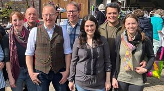 Die Kleidertauschparty der Grünen kommt gut an und soll wiederholt werden.