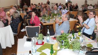 Der Gartenbauverein feierte sein 90-Jähriges und viele Mitglieder sind gekommen.