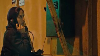 Die Journalistin Rahimi – verkörpert von Zar Amir Ebrahimi – gibt im Film „Holy Spider“ den Lockvogel für den Frauenmörder.
