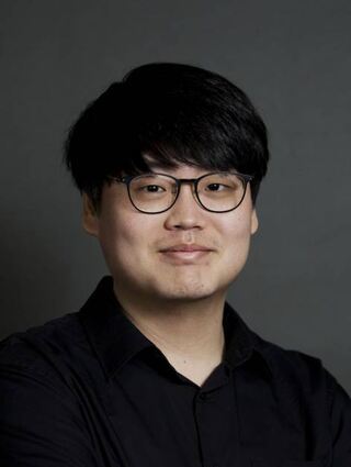 Junhyung Kim spielt Klavier und vervollständigt das „Sextett“.