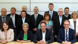 Diesen Gemeinderat hat der Wähler bei der Abstimmung vor rund vier Jahren mit seiner Stimmabgabe zusammengestellt. Inzwischen gab es einige Veränderungen und der Trend setzt sich fort. Von diesen direkt Gewählten sind Eva Gredel (CDU), Christian Mildenberger (CDU), Thomas Zoepke (FW) und Roland Schnepf (SPD) nicht mehr im Amt. Außerdem wurde Wolfgang Reffert (CDU) als Nachrücker inzwischen wieder verabschiedet. Am kommenden Montag werden zudem Pascal Wasow und Selcuk Gök aus den kommunalen Gremium ausscheiden.