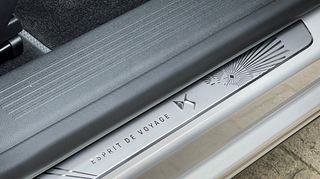 mid Paris - Der Name Esprit de Voyage thematisiert den deutschen Begriff Reiselust.
