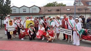 Auch der Wohnort Solarolo der Peitschenknaller von Ravennna ist komplett überflutet. Dieses Bild zeigt die Gruppe beim letzten Brezelfestumzug in Speyer.