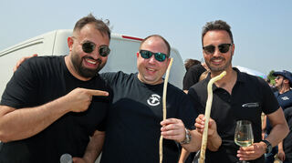 Cihad Baz, Mario Böhm (hat den längsten Spargel) und Richard Damian.