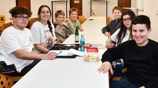Der Jugendbeirat wartet bei der Bürgersprechstunde vergebens.