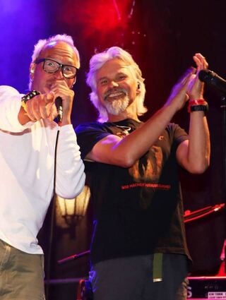 Die „Zap-Gang“ mit Torsten Baier (l.) und Walter Batzler wird beim Ortsmittefest mit Songs von Led Zeppelin bis zu aktuellen Charts für Stimmung sorgen.