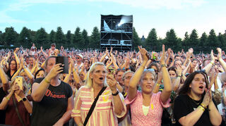 Musik im Park 2022 - so voll war es bei Max Giesinger.