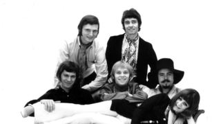 Gitarrist Klaus Nagel (rechts) war Bandleader der Band The Hit Kids, die 1966 Joy Fleming zu ihrer Sängerin machte.