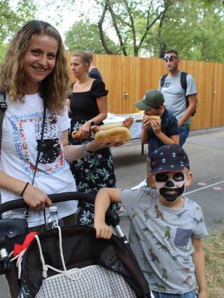 Fanden das Sommerfest super: Schüler Lucas und Mama Sabrina Kohler.