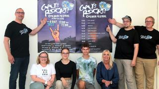 Freuen sich plakativ auf „Gauß rockt!“: Uli Philipp (v. l.), Silke Aschbacher, Emma Köhler, Mika Stäcker, Anja Kaiser, Markus Kaul und Sascha Birkenstock.