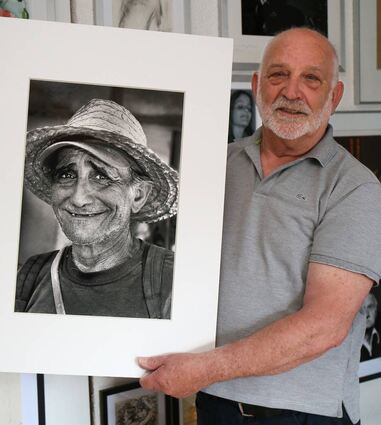 Der Fotograf Volker Jean Rahn stellt in Plankstadt seine Kunst aus – hier zu sehen ist das Porträt eines Kubaners.
