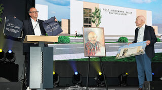 Bürgermeister Gunther Hoffmann und Namensgeber Rolf Heidemann.