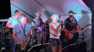 Beim WSC-Bootshausfest sind am Samstagabend die Damen und die Herren von „Discover“ für die musikalische Unterhaltung zuständig.