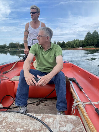 Ursachenforschung: Bürgermeister Uwe Grempels (vorne) und Roger Erb.