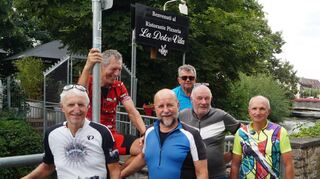 Ketscher Radlergang mit Gästen in Bruchsal: Franz Lemberger (v. l.), Helmut Dietz, Werner Fritsche, Heinz Schwab, Alfons Steinbeißer und Peter Herzog.
