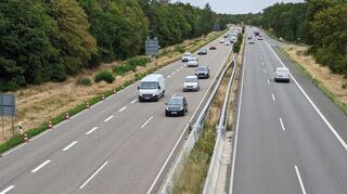 Konzertbesucher, die aus Richtung Norden über die Abfahrt Hockenheim Nord der B 39 kommen, können gegen 15 Uhr noch ohne Rückstau abfahren. Später wird’s voller.