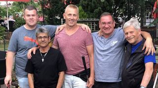 Das wöchentlich trainierende Gartengolfteam mit Vincenzo Ruta (2. v. l.), den sie liebevoll „Capo“ nennen: Paul (v. l.), Andreas, Heiko und Lars.