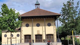 Der Friedhof darf nur während der bekanntgegebenen Öffnungszeiten betreten werden. Die Grabstätten sind im Eigentum der Gemeinde Plankstadt. Der Gemeinderat genehmigte eine Neufassung der Friedhofsordnung und eine Neukalkulation der Friedhofsgebühren.