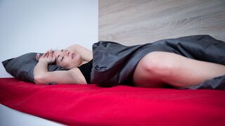 Ins Bett legen und den Rücken schonen,ist selten eine gute Lösung.