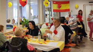 Die Deko konnte wegen des Regens problemlos nach innen verlagert werden.